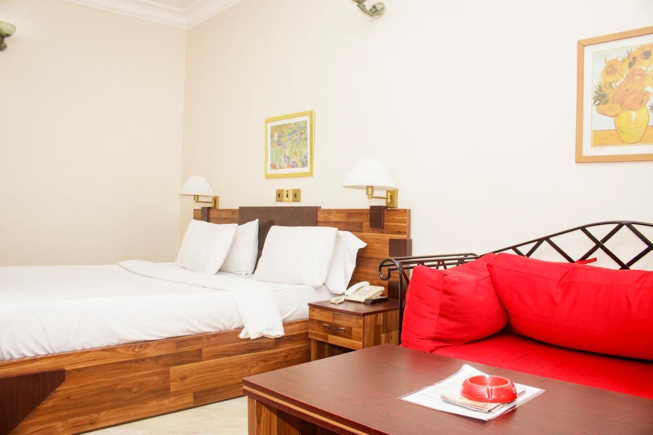 Bougainvillea Hotels Port Harcourt Bagian luar foto