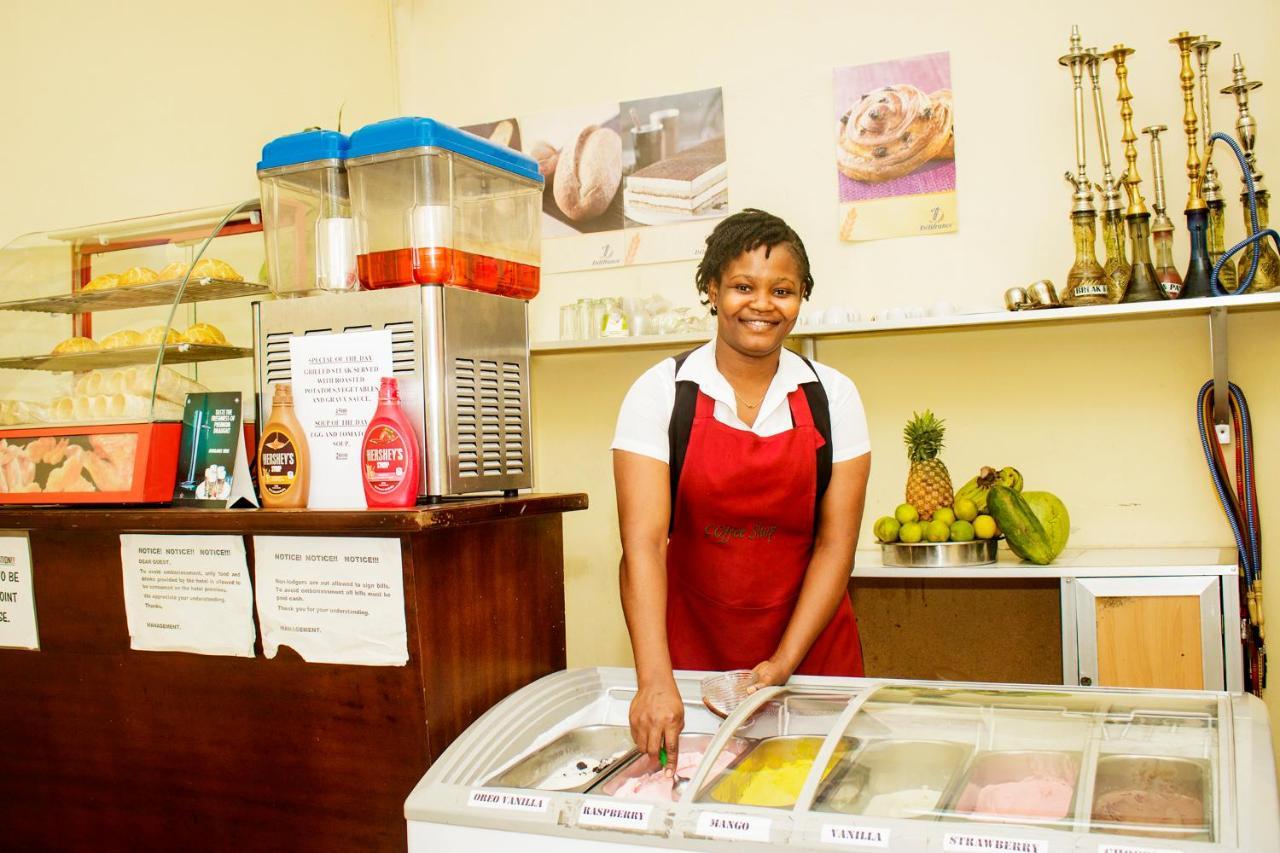 Bougainvillea Hotels Port Harcourt Bagian luar foto