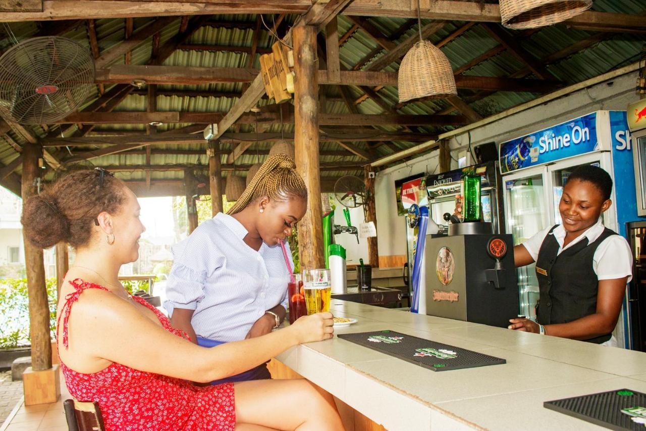Bougainvillea Hotels Port Harcourt Bagian luar foto