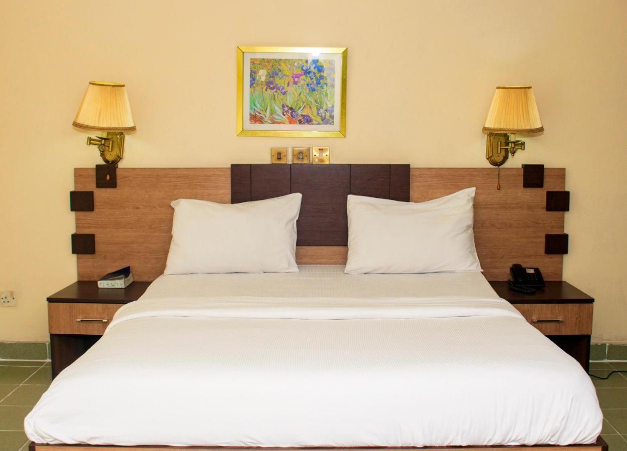 Bougainvillea Hotels Port Harcourt Bagian luar foto